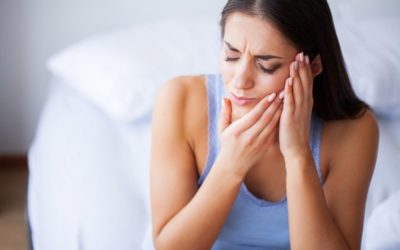 8 Best Essential Oils for Toothache That Work Wonders