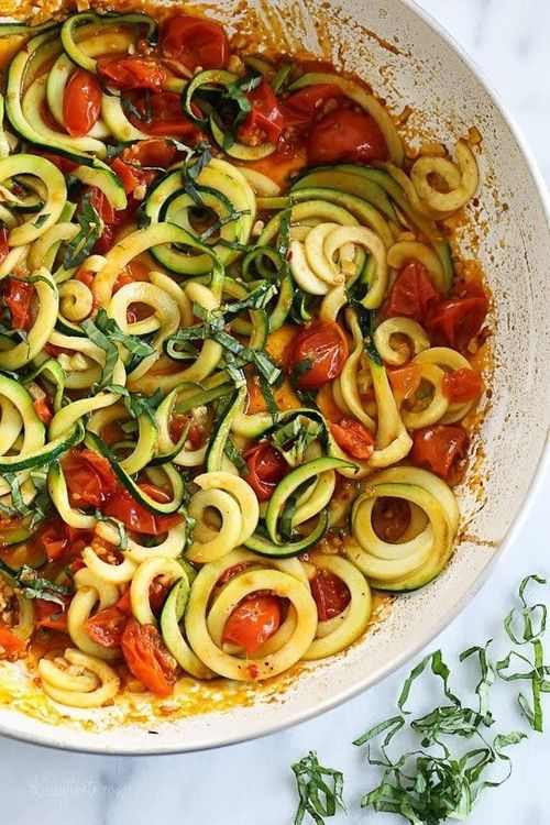 Quick Spiralized Zucchini Noodles with Grape Tomatoes - vegetarian low carb meal